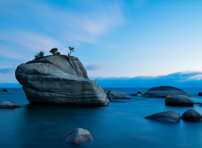 太浩湖盆景岩