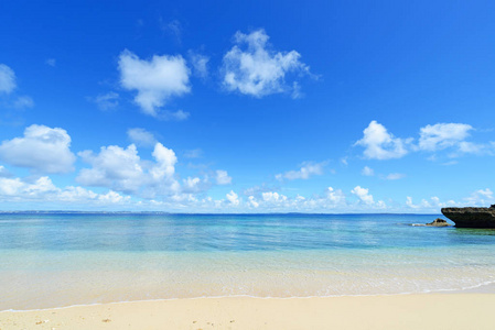 冲绳美丽的海滩的图片