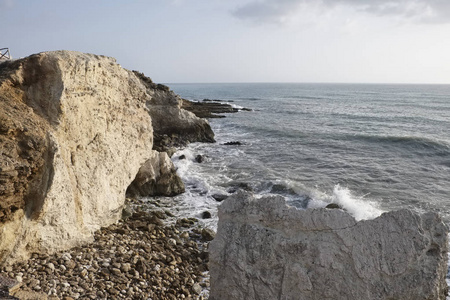 意大利西西里地中海东南部岩石海景