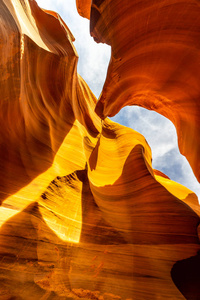 美国页，亚利桑那附近的纳瓦霍保留下羚羊峡谷