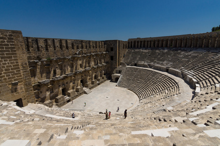 在 Aspendos 的罗马古剧院。安塔利亚省。土耳其地中海沿岸的