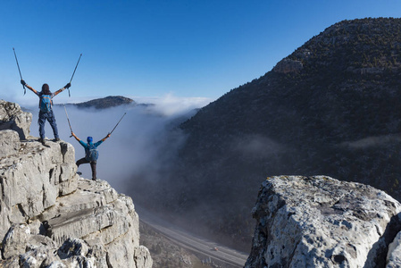 在首脑会议的成功登山