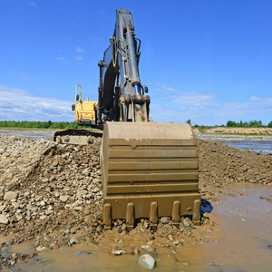 砾石河干流出土