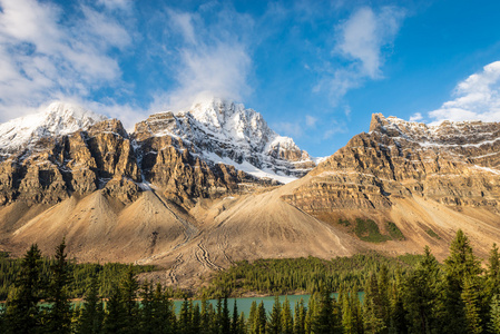 在加拿大的山地景观