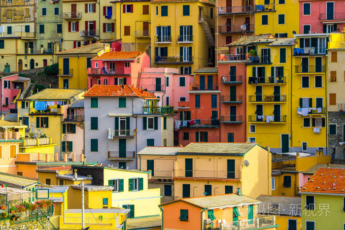 五颜六色的房子在 manarola 五渔村-意大利