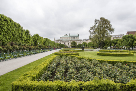 在维也纳，奥地利，欧洲的 Volksgarten 公园