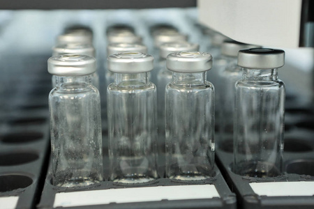 密封的安瓿中与医学照片