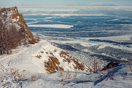 贝加尔湖的冬季性质