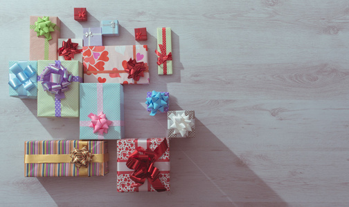 很多礼物图片