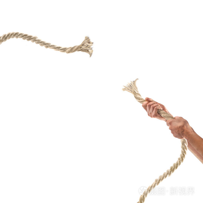 白色背景上用力拉绳子的人的手里竞争理念