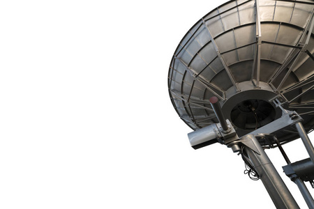 微波分离白色衬底上分离的碟形卫星天线照片