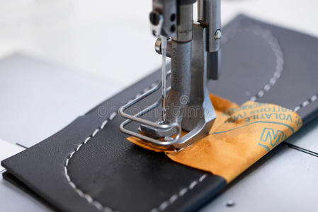 刺绣 家庭 线轴 手册 接缝 制作 修复 纺织品 生产 工艺