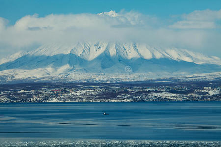 科里亚克火山