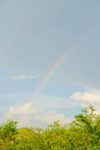 雨后彩虹