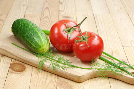 西红柿黄瓜莳萝和葱