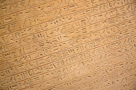 墙上的埃及象形文字图片