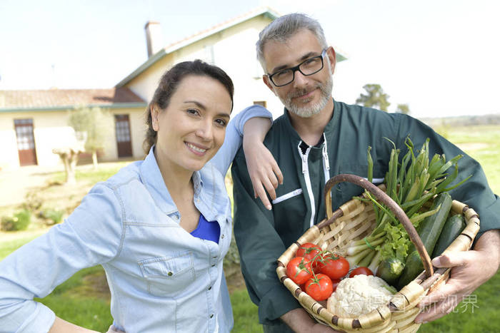 农民幸福夫妇肖像