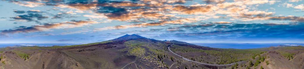西班牙特内里费岛黄昏 Teide 火山全景鸟瞰图