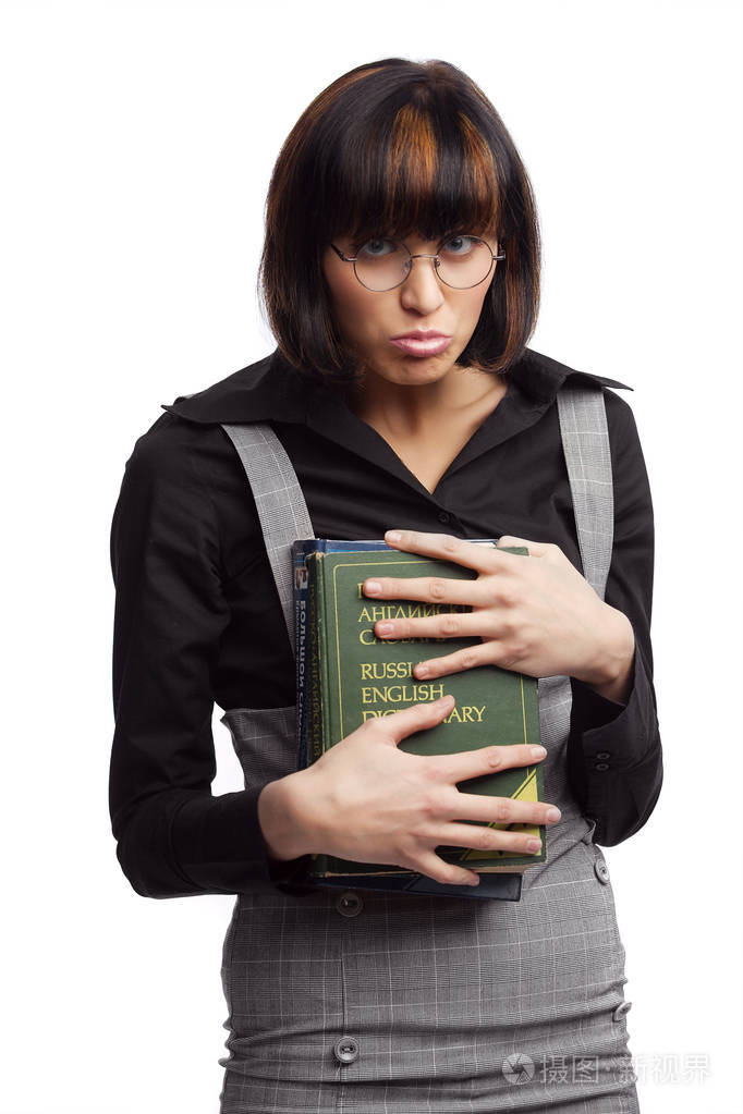 黑发女学生手里拿着书的白色背景