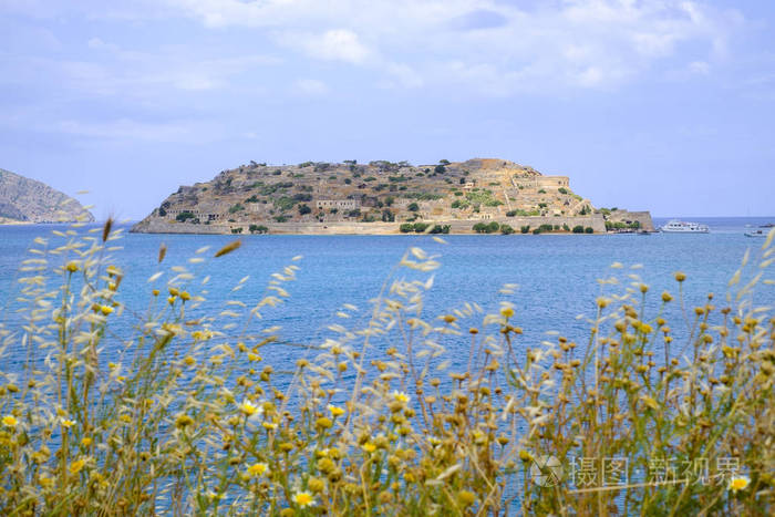 被遗弃的麻风岛前麻风的视图