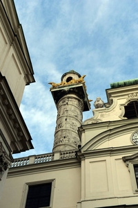 维也纳奥地利的首都。据研究机构美世的结果，维也纳发生第一次在世界的生活质量和舒适的生活