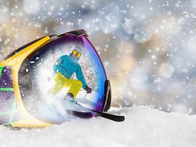 多彩的滑雪眼镜