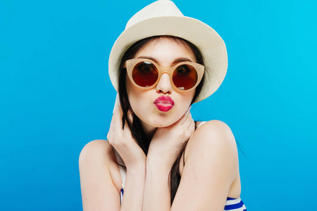 性格开朗的美丽图片