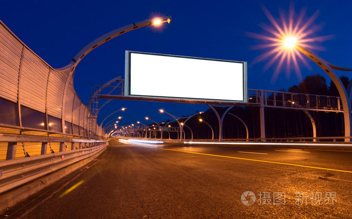 大白广告牌上夜公路照片 正版商用图片0nypuo 摄图新视界 大白广告牌上夜公路照片 正版商用图片0nypuo 摄图新视界