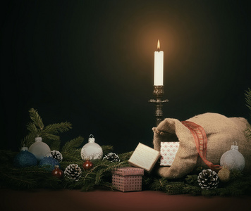 圣诞装饰礼品盒和蜡烛