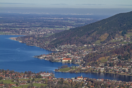 在上部巴伐利亚泰戈尔湖