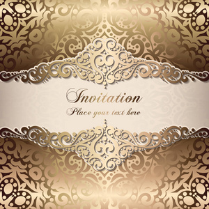 金色婚礼邀请卡模板设计与锦缎图案的丝绸背景。花边复杂的纺织效果