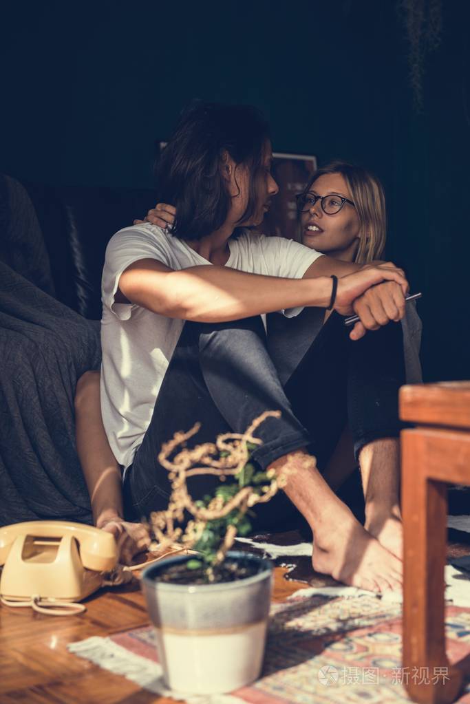 可爱的情侣共度美好时光