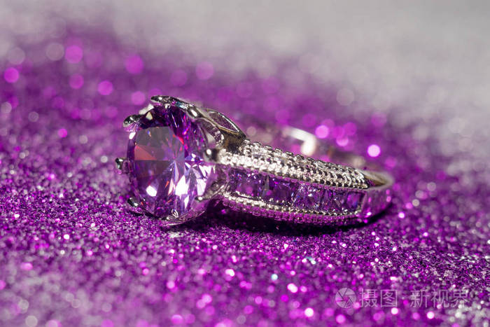 紫锆石银环