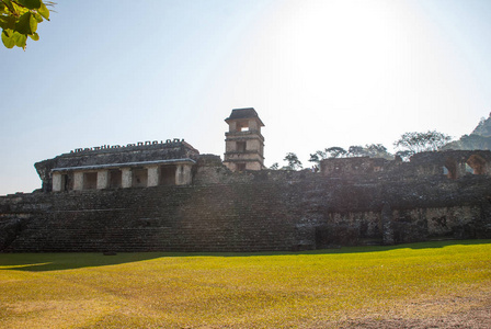 帕伦克, 恰帕斯, 墨西哥 宫殿, 一个玛雅建筑废墟在帕伦克。宫殿上有一座五层高的塔楼, 有一个天文台。