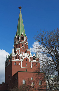 俄罗斯，莫斯科 观的 Troitskaya 塔 三位一体，建于 1495年1499 由意大利建筑师西奥达米兰 称为 A