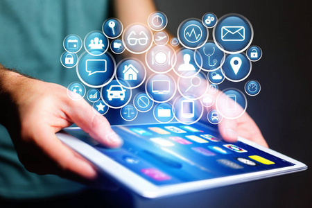 多媒体设备飞越设备技术的多媒体图标的概念照片