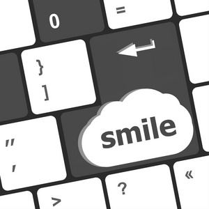 电脑键盘与微笑词上键经营理念