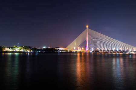 拉玛八大桥夜景图片