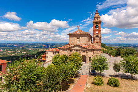 天主教教会在小意大利镇
