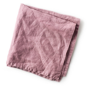 折叠亚麻餐巾