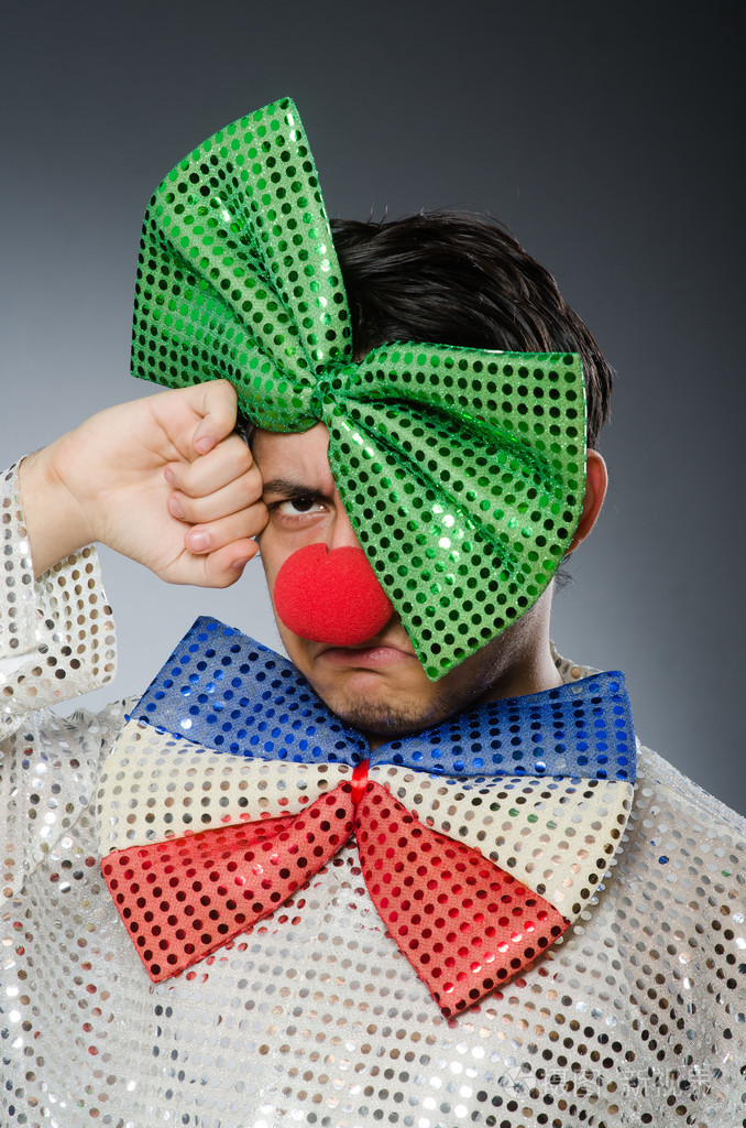 滑稽小丑红鼻子