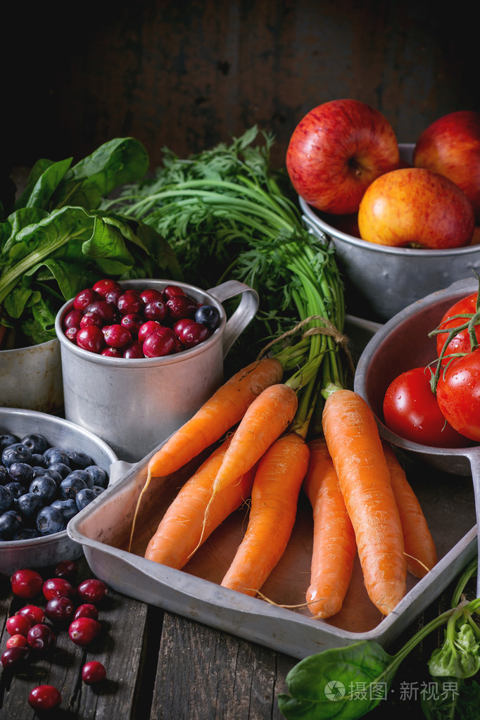 水果蔬菜和浆果的混合