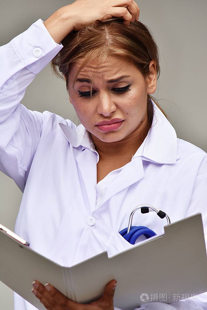 困惑的女医生