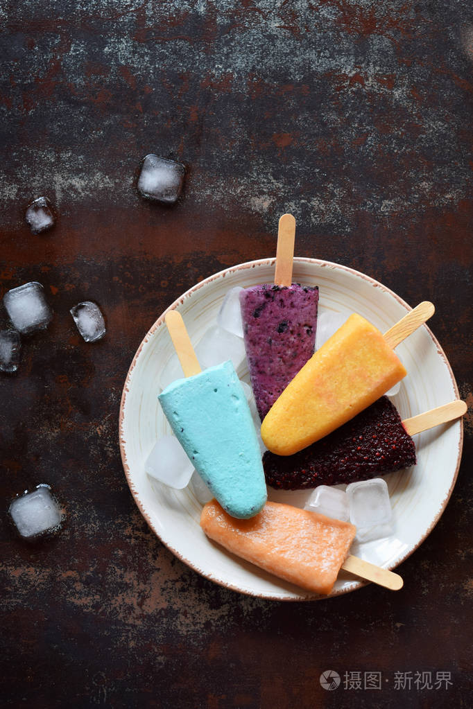 夏天的冰甜点.健康食品.复制空间