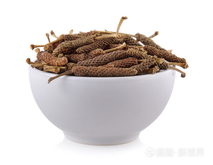 在白色背景上碗长胡椒照片 正版商用图片0o63le 摄图新视界 在白色背景上碗长胡椒照片 正版商用图片0o63le 摄图新视界