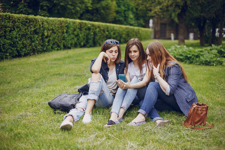 三羊开泰步行图片