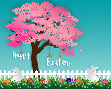 园中绿草复活节彩蛋与白兔, 小雏菊和蝴蝶下樱花树在柔和的蓝色背景, 纸艺术和数字式工艺风格