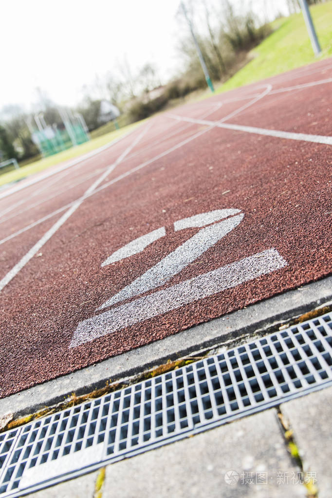 运行跑道的白色线条和纹理