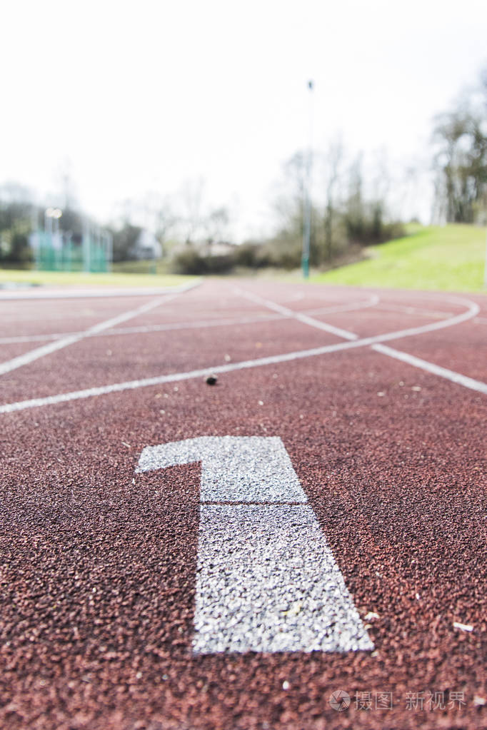 运行跑道的白色线条和纹理