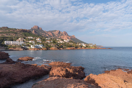 Esterel 地块, 法国利维拉